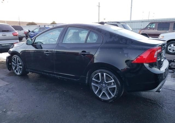 Volvo S60 cena 50800 przebieg: 45800, rok produkcji 2017 z Chmielnik małe 56